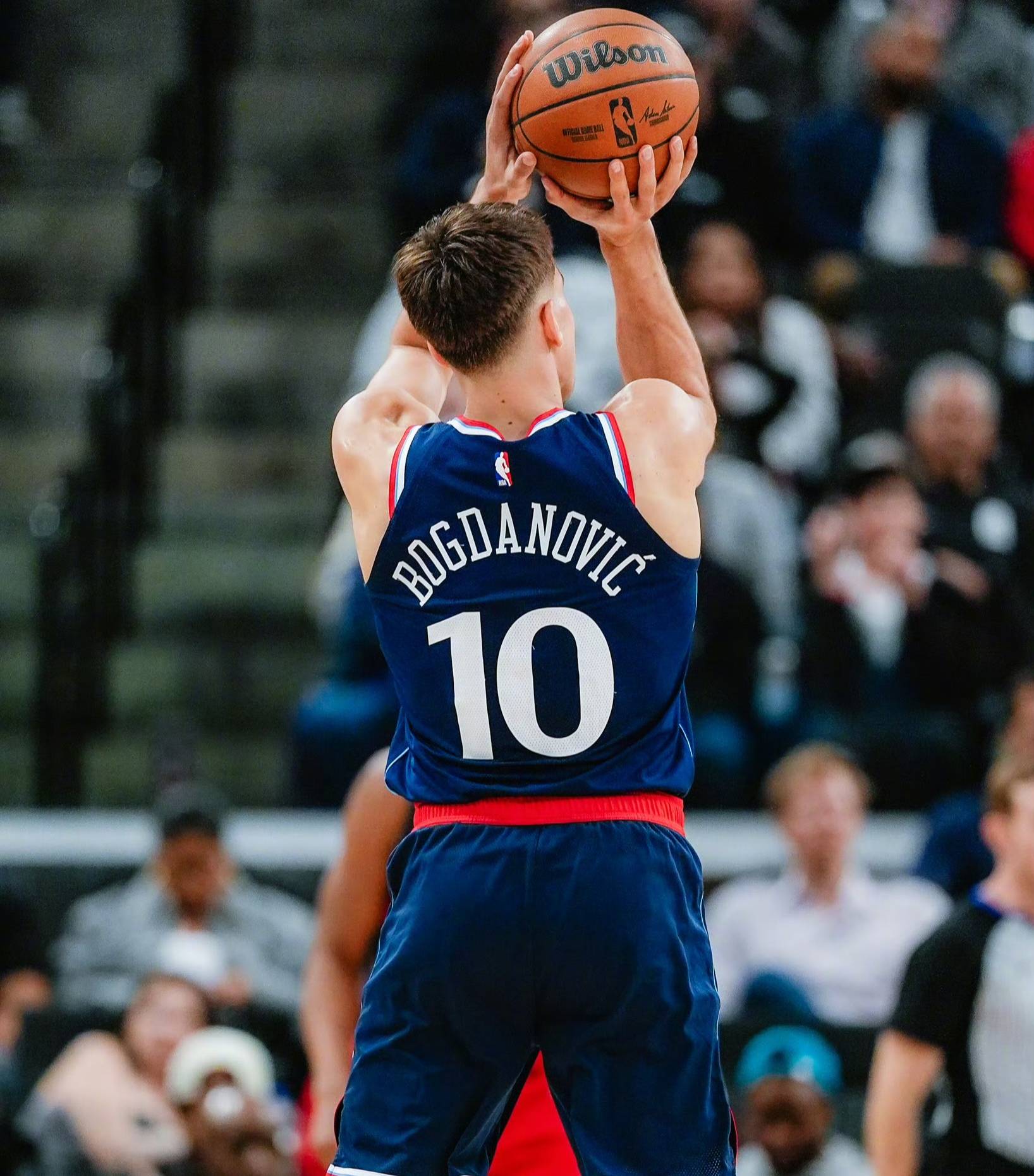 开云体育官网-小牛客场力克鹈鹕，排名逐渐上升的简单介绍