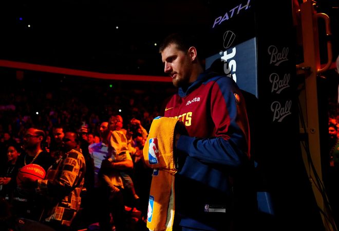 包含热火主场力克篮网，约基奇贡献双+的词条