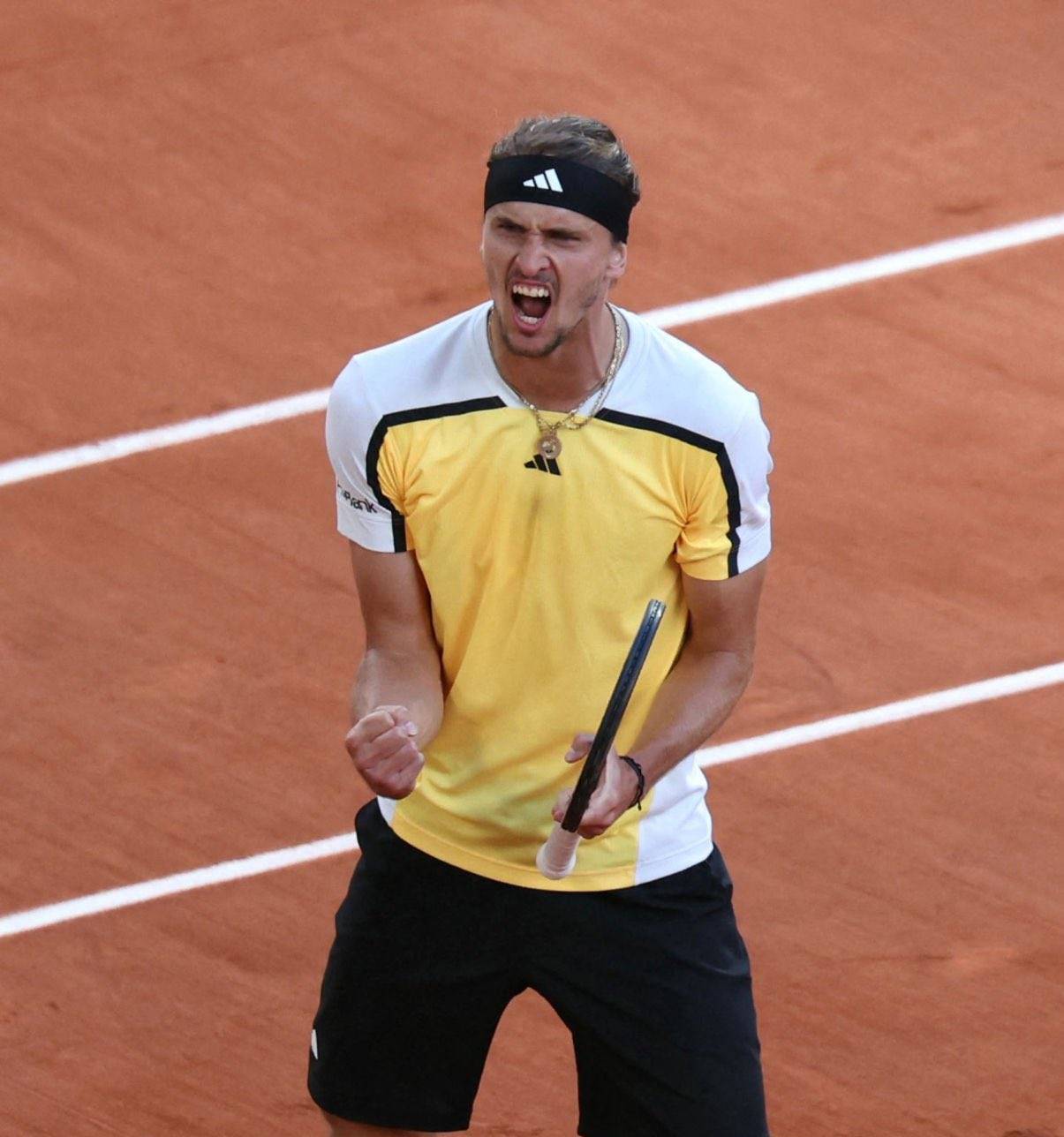 开云体育APP下载-世界网球队完胜美国网球队，兹维列夫一己之力扛起全队的简单介绍